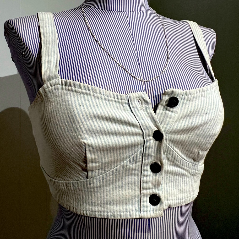 Fitted Stripe Crop Top